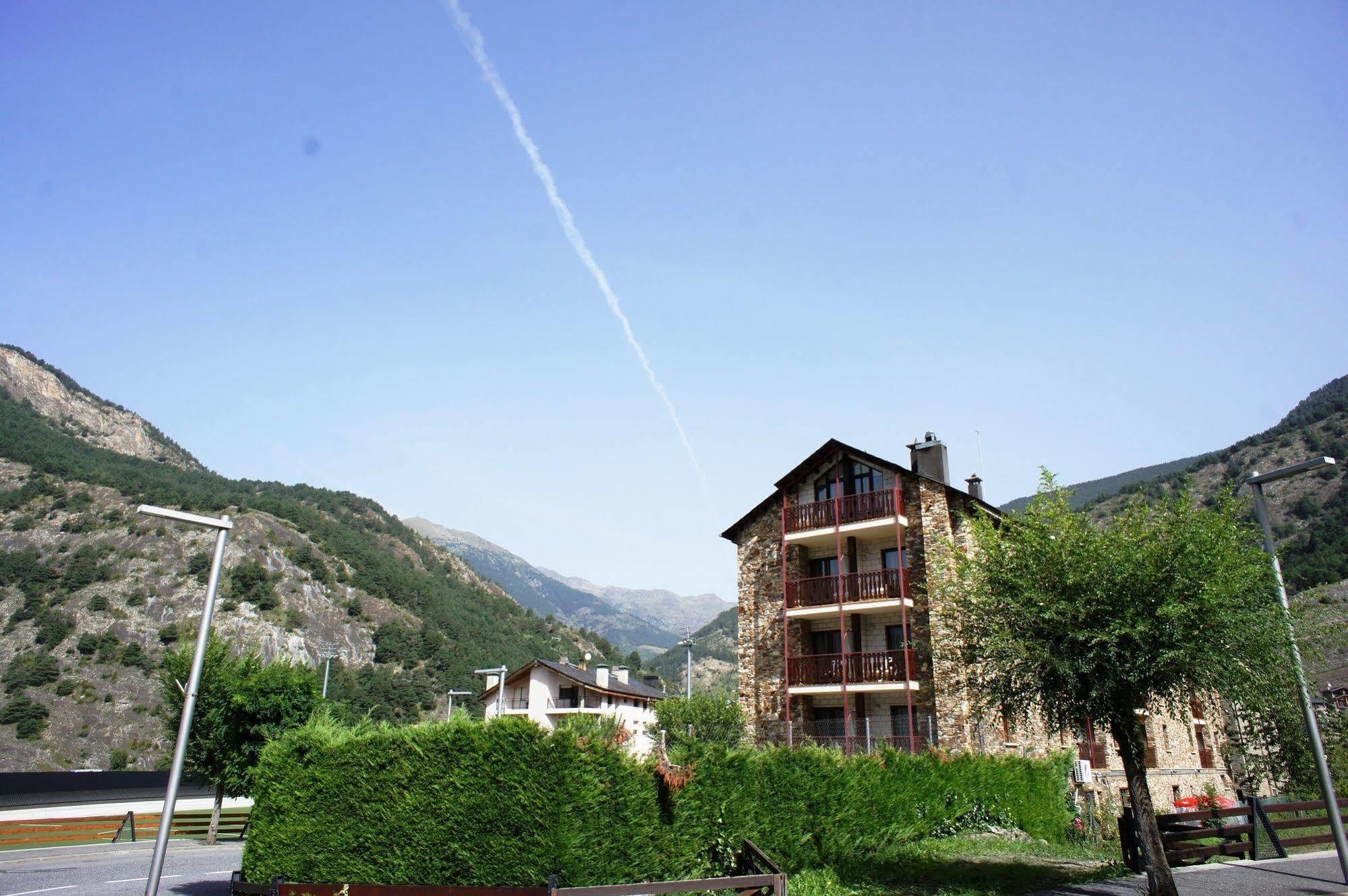 Hotel La Planada Ордіно Екстер'єр фото