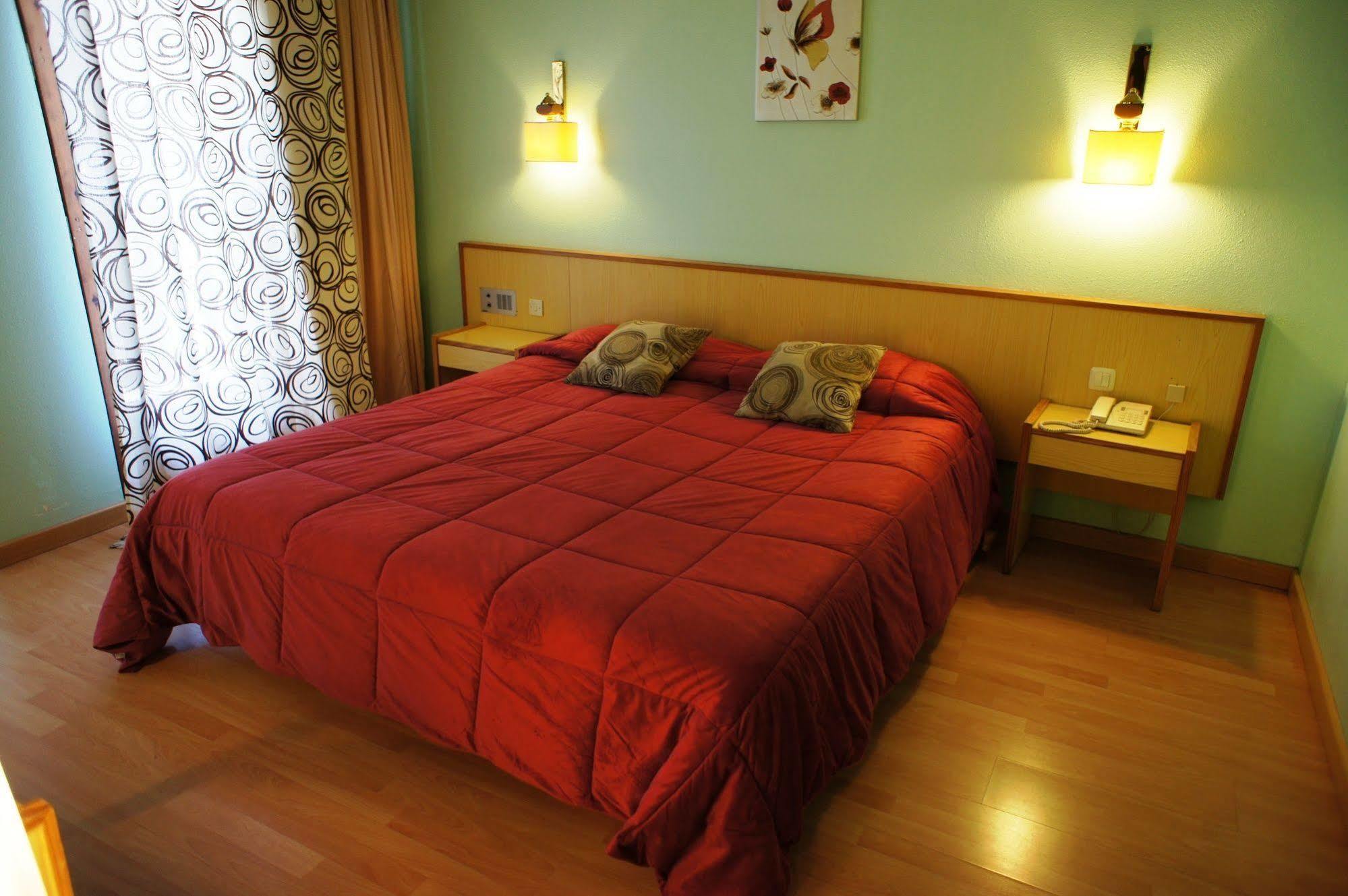 Hotel La Planada Ордіно Екстер'єр фото