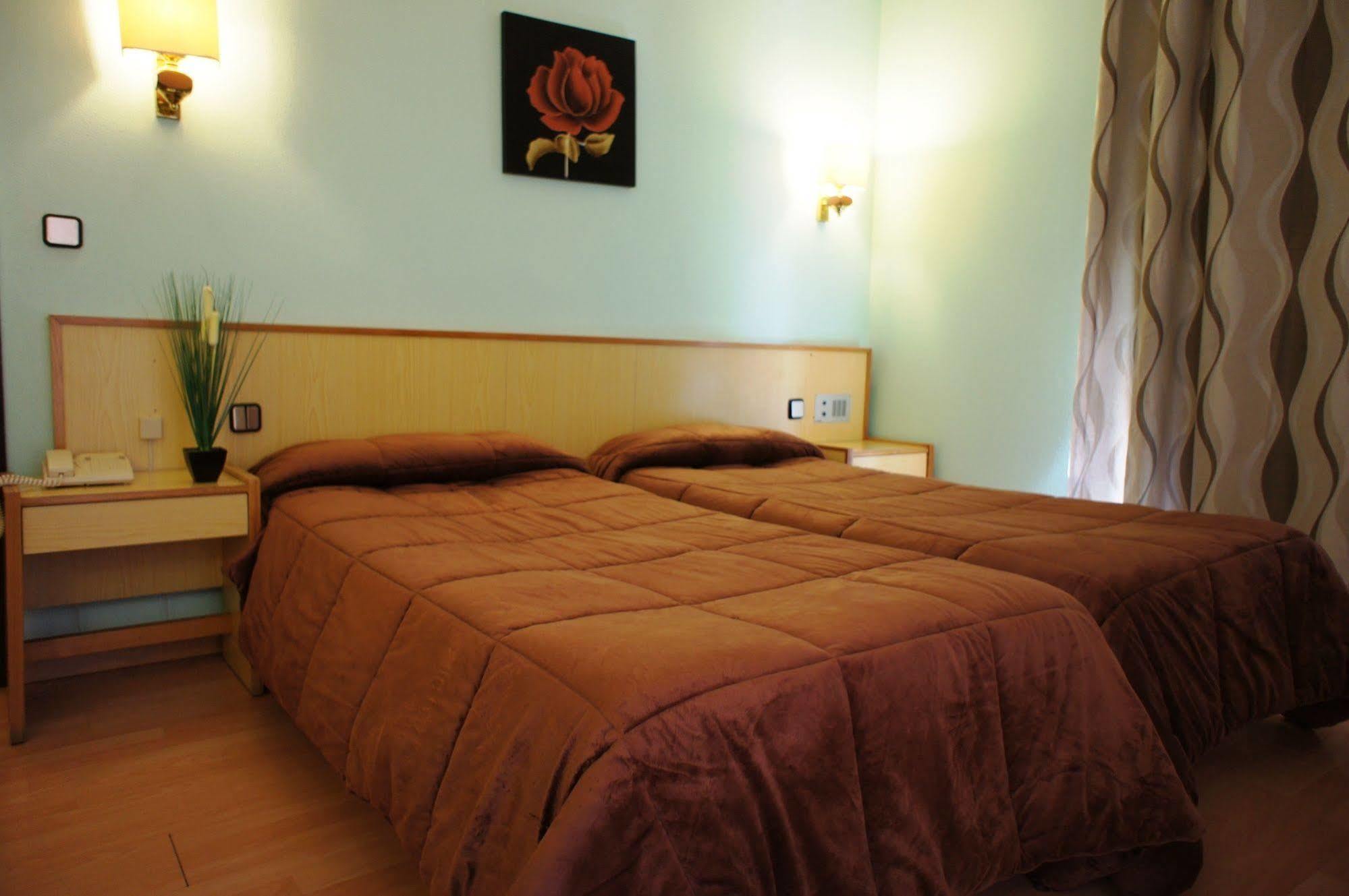 Hotel La Planada Ордіно Екстер'єр фото