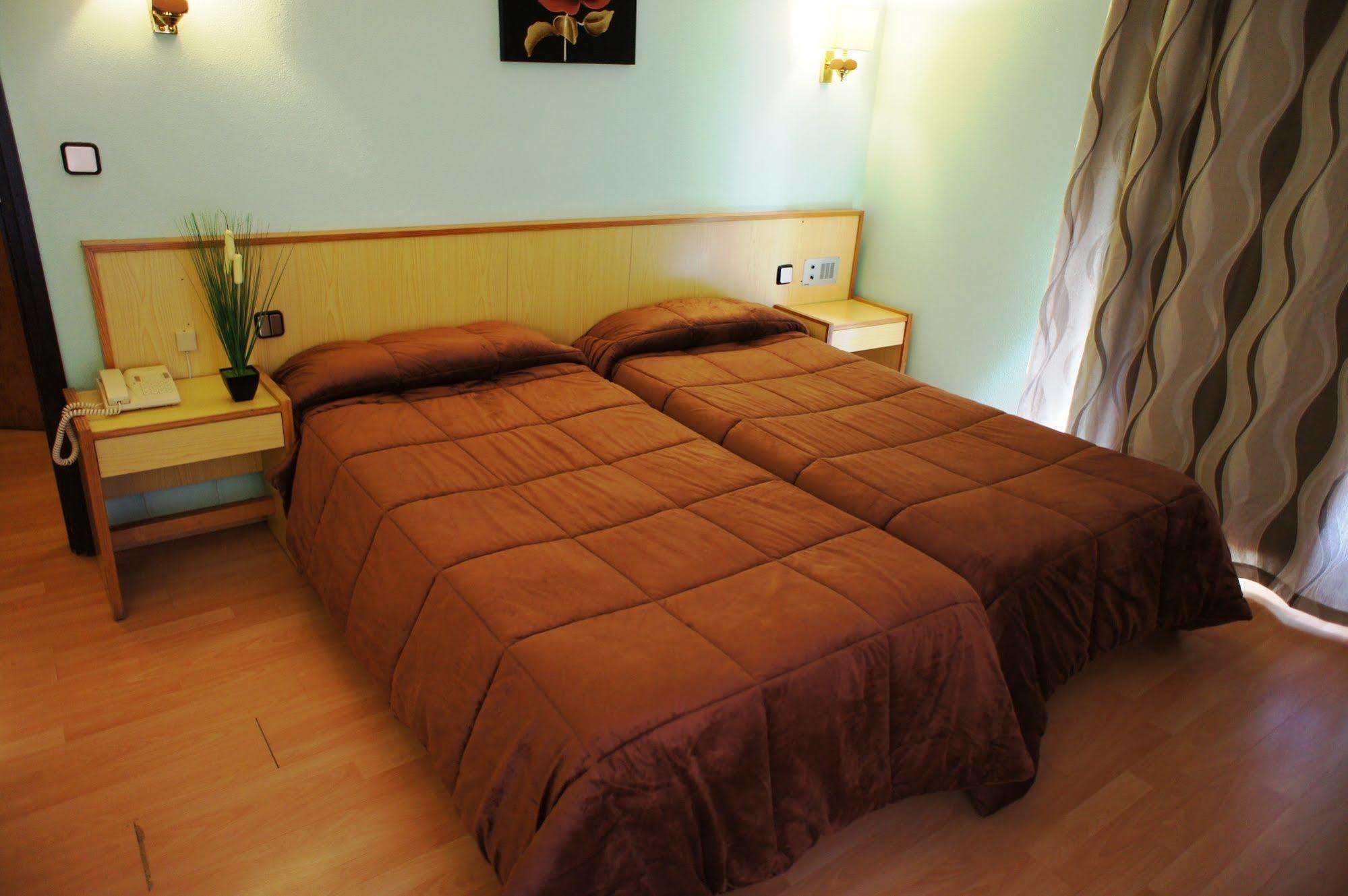 Hotel La Planada Ордіно Екстер'єр фото