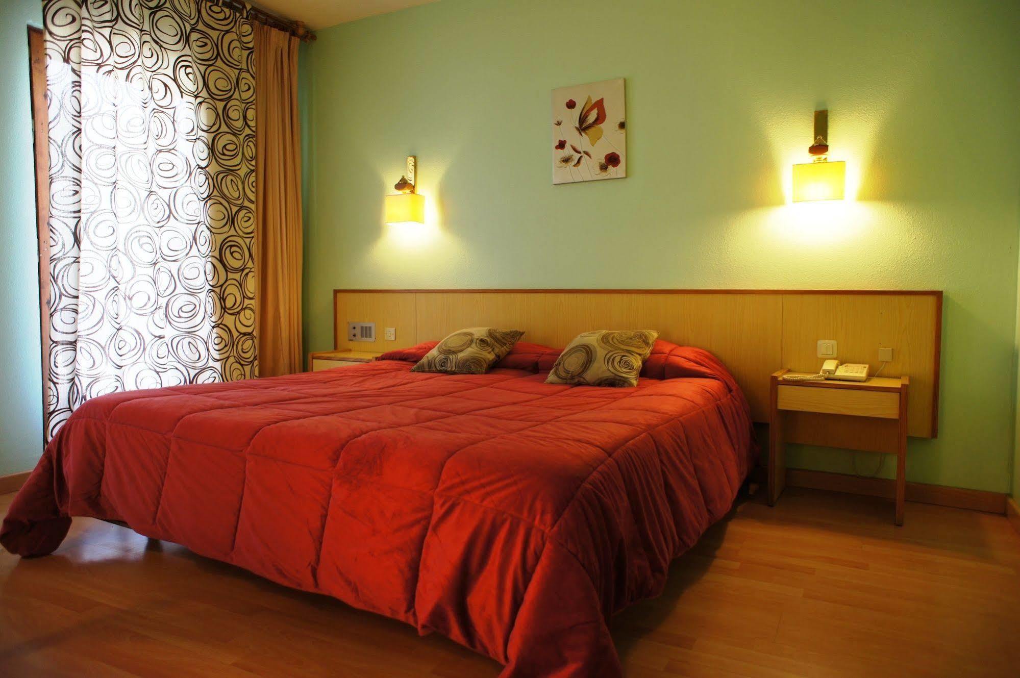 Hotel La Planada Ордіно Екстер'єр фото